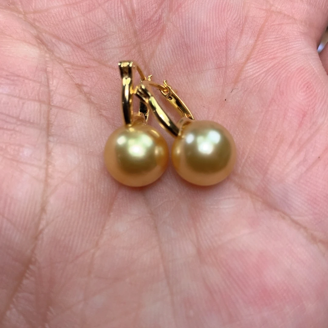 海水珍珠耳饰18K金镶嵌