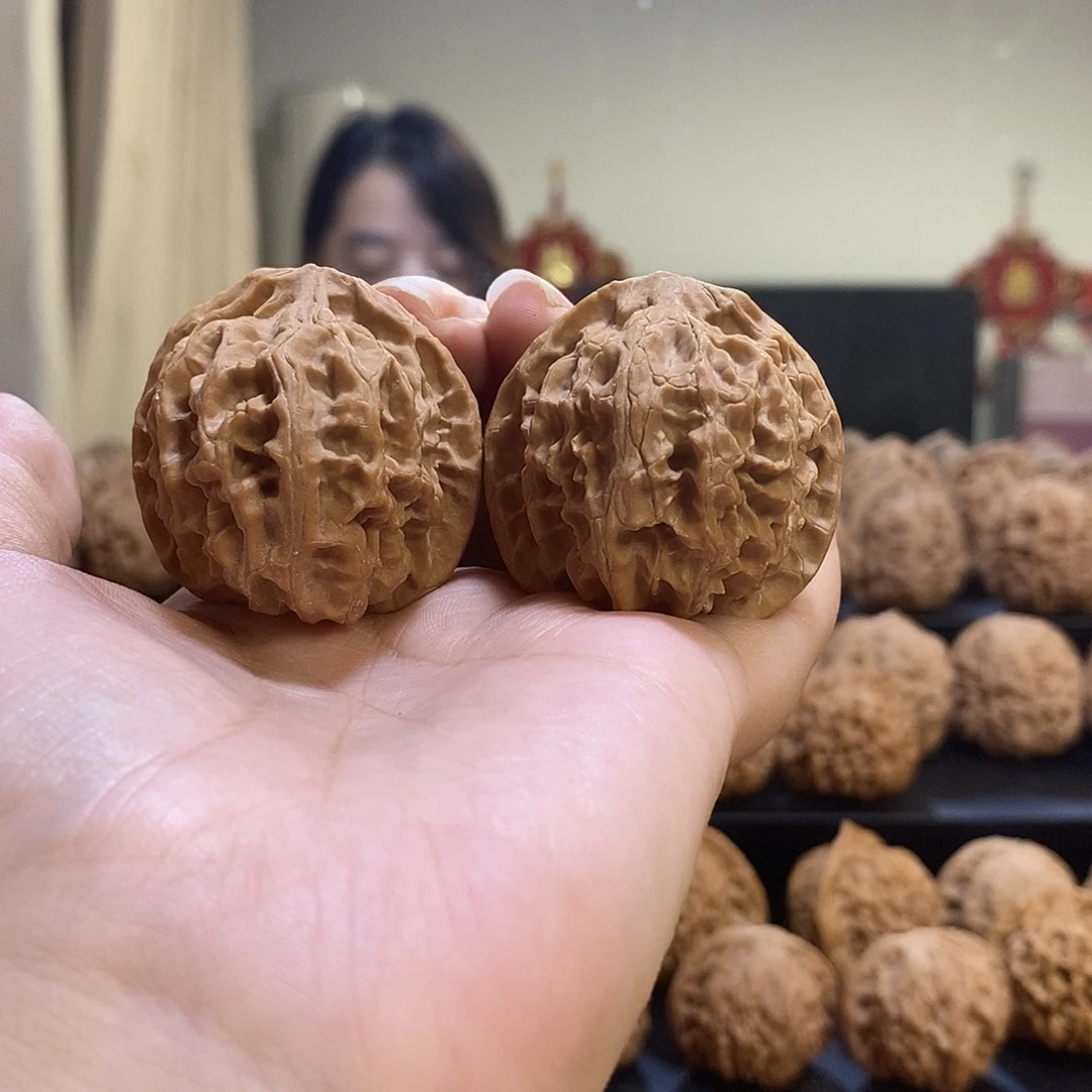 把件文玩核桃39苹果园尖有伤