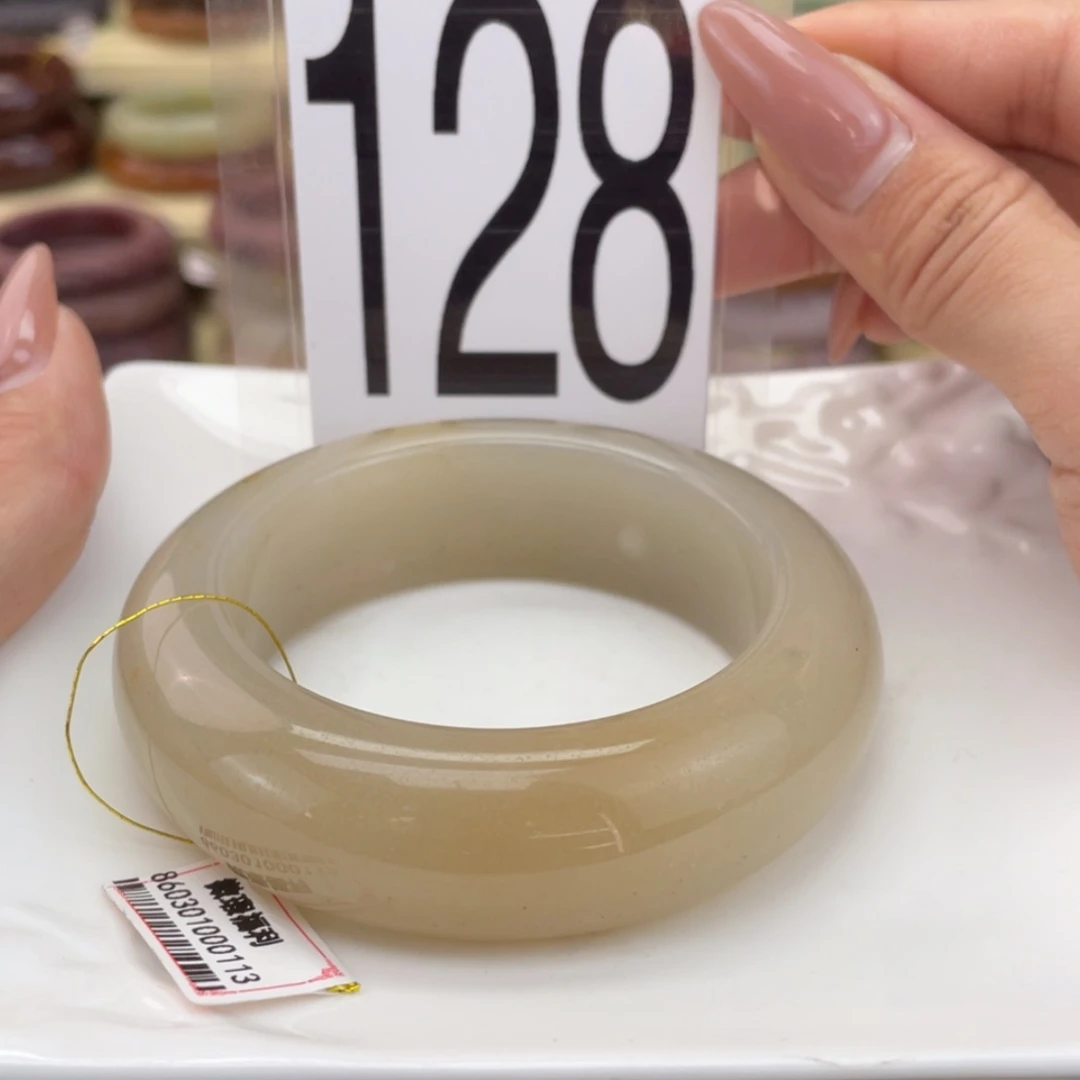 【闪购商品】石英质玉手镯未镶嵌