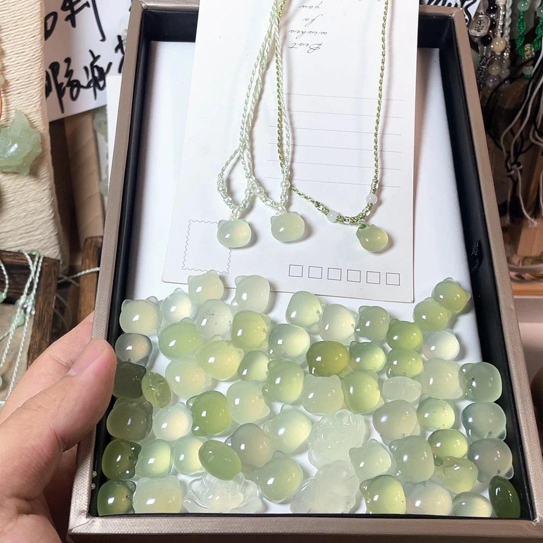 蛇纹石玉合金颈饰