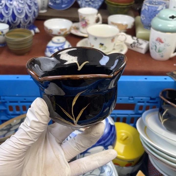 他家瓷器真美…开播了