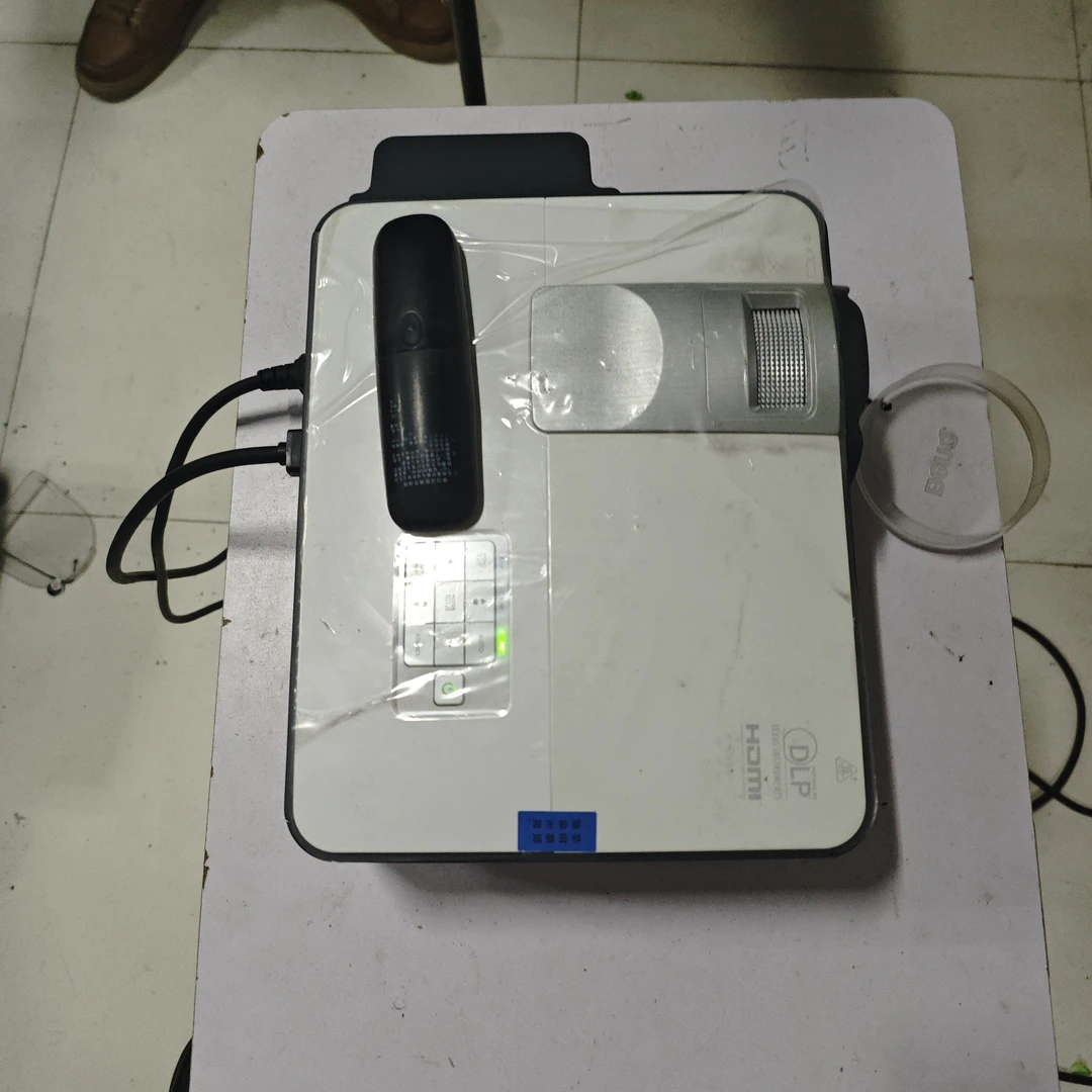 高清投影仪运费到付