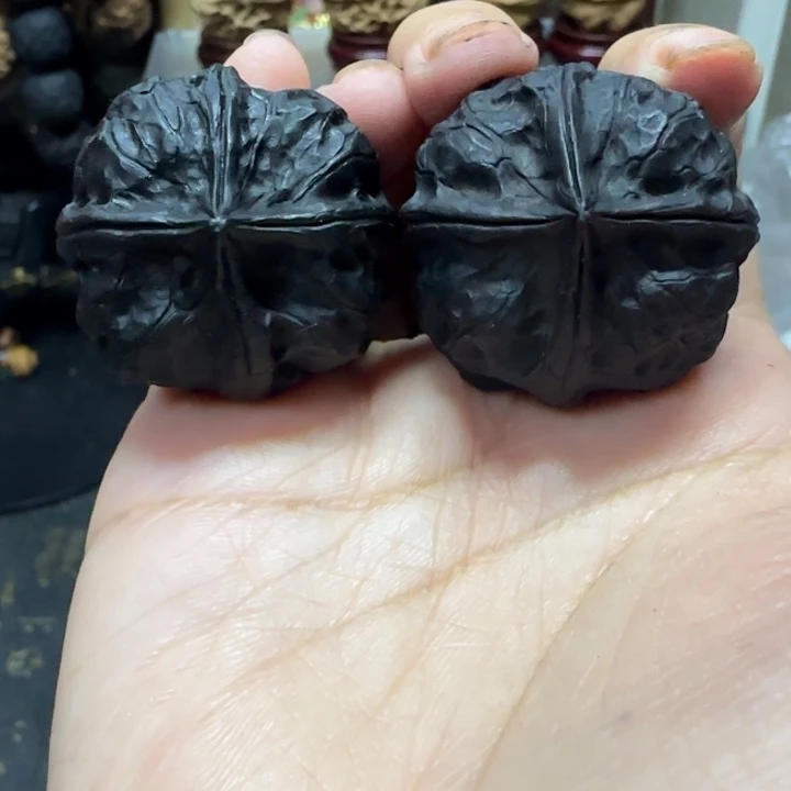 文玩核桃吊坠35金蟒四棱
