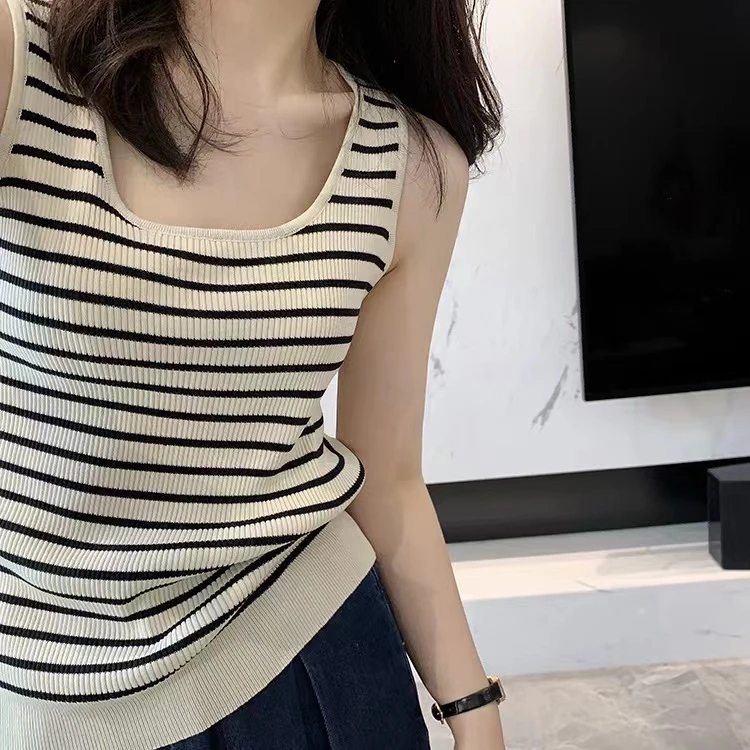曲珠冰丝宽肩带条纹吊带背心女修身显瘦防晒内搭遮副乳无袖上衣服