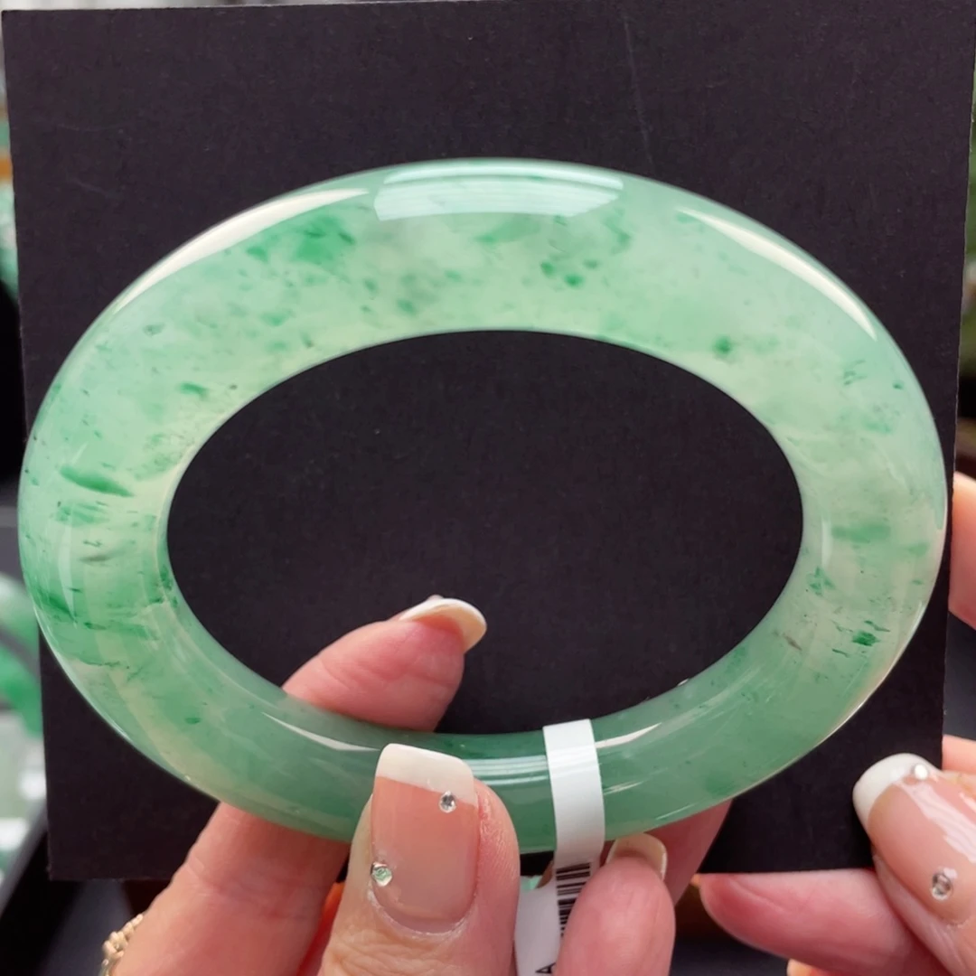 石英质玉手镯未镶嵌58-59