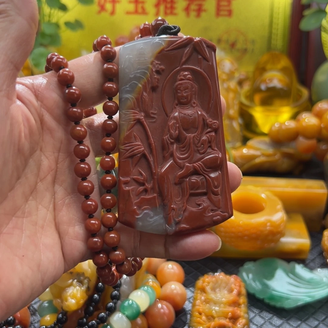 石英质玉未镶嵌颈饰