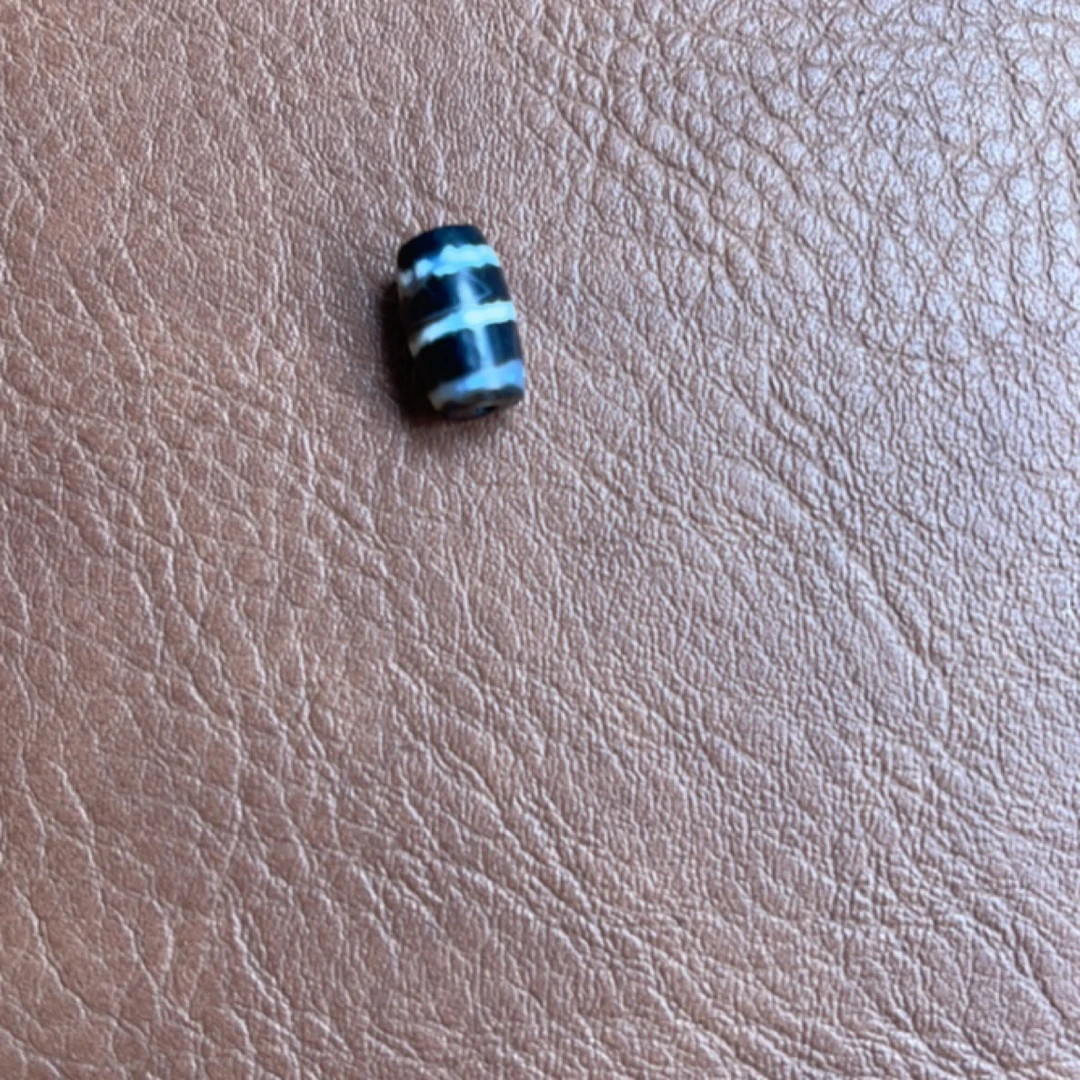 措思三线黑白珠子