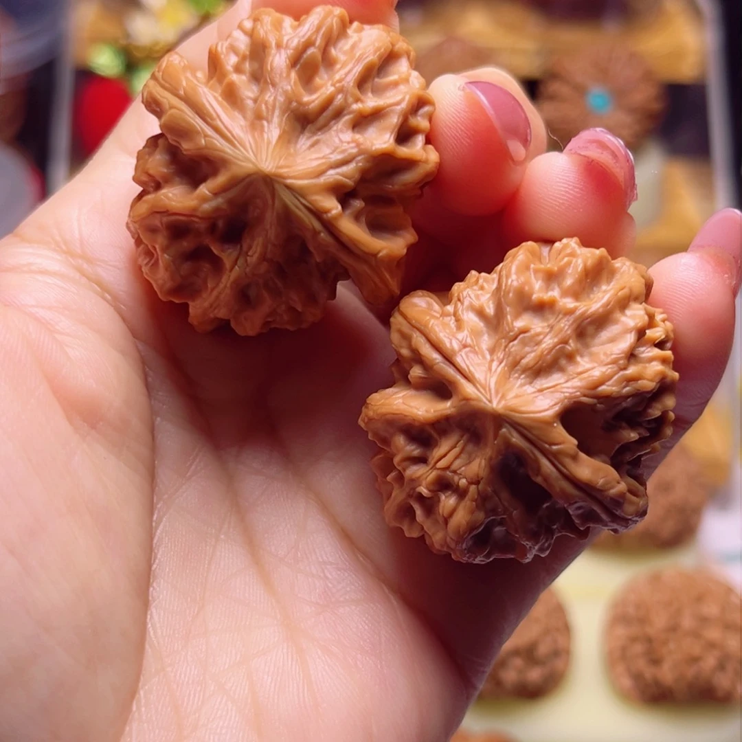 文玩核桃吊坠梦幻曹大龙