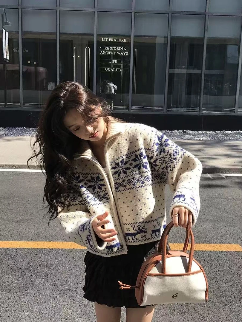 小雅姐姐 【初雪费尔岛】日系复古重工提花双拉链针织毛衣KE87