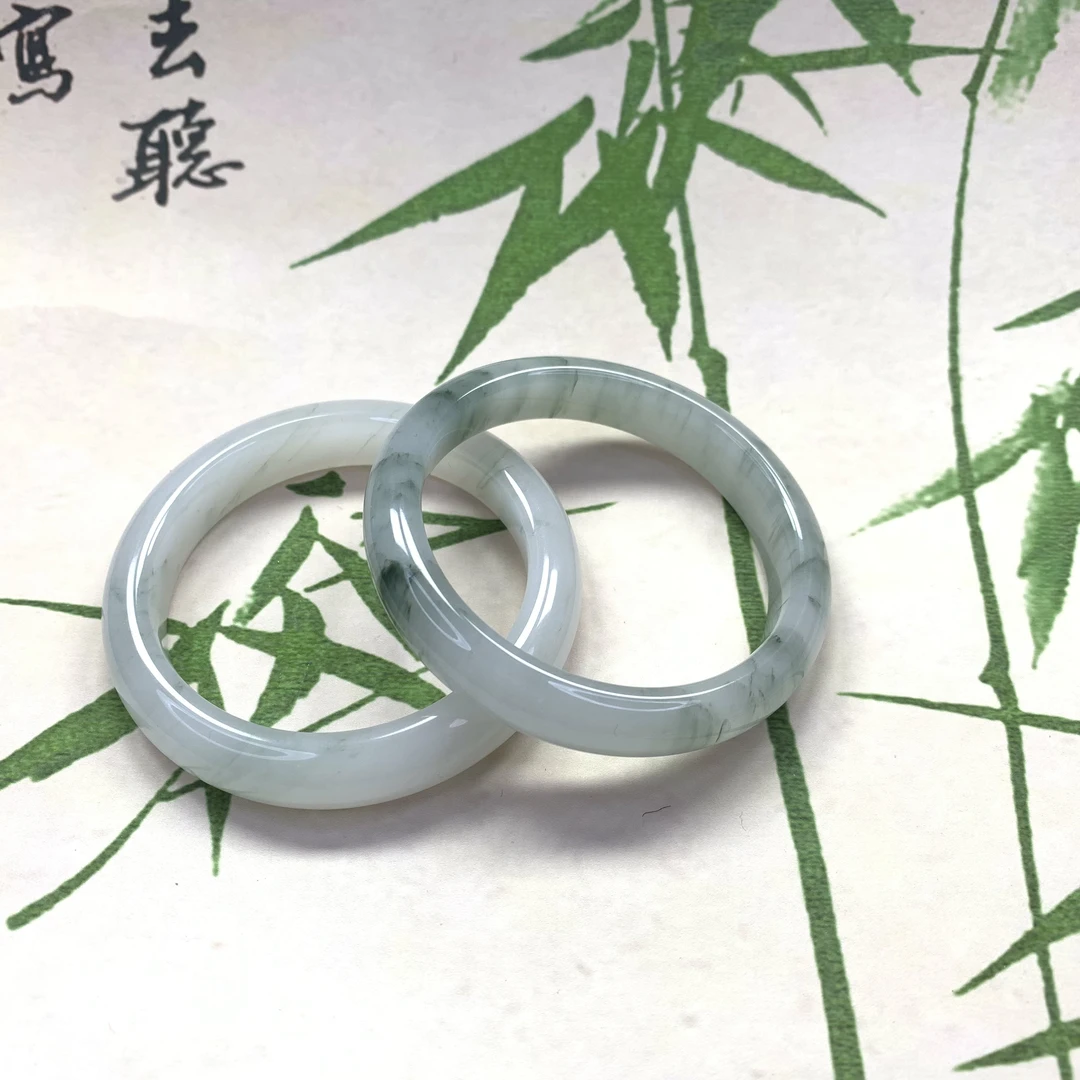 来福珠宝专属石英质玉手镯（以直播间为准）