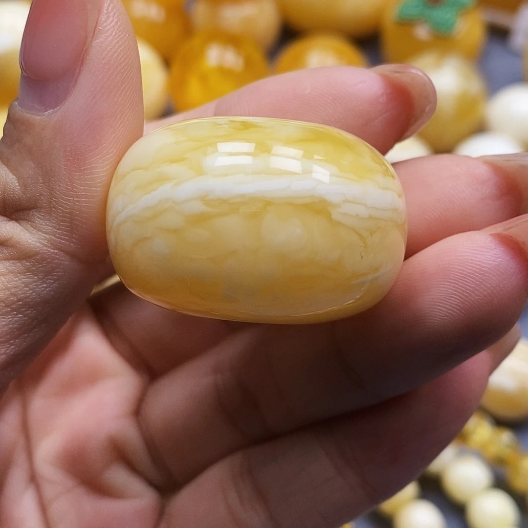 蜜蜡未镶嵌珠宝奇石