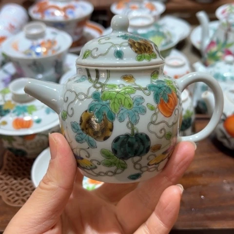 手绘茶杯盖碗壶承陶瓷