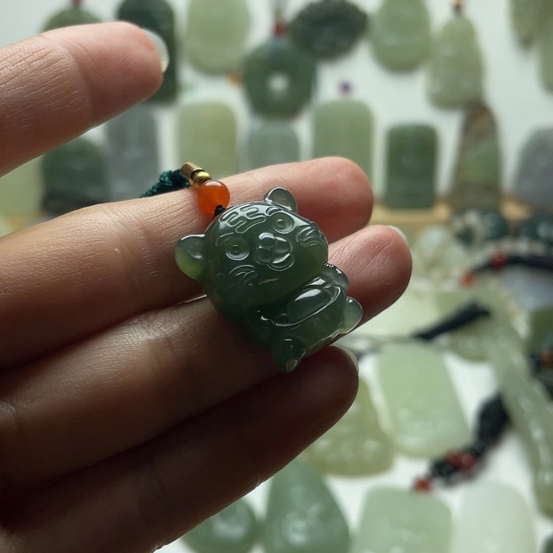 【闪购商品】颈饰未镶嵌和田玉