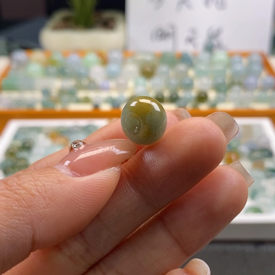 翡翠散珠天然翡翠11.4×7.2