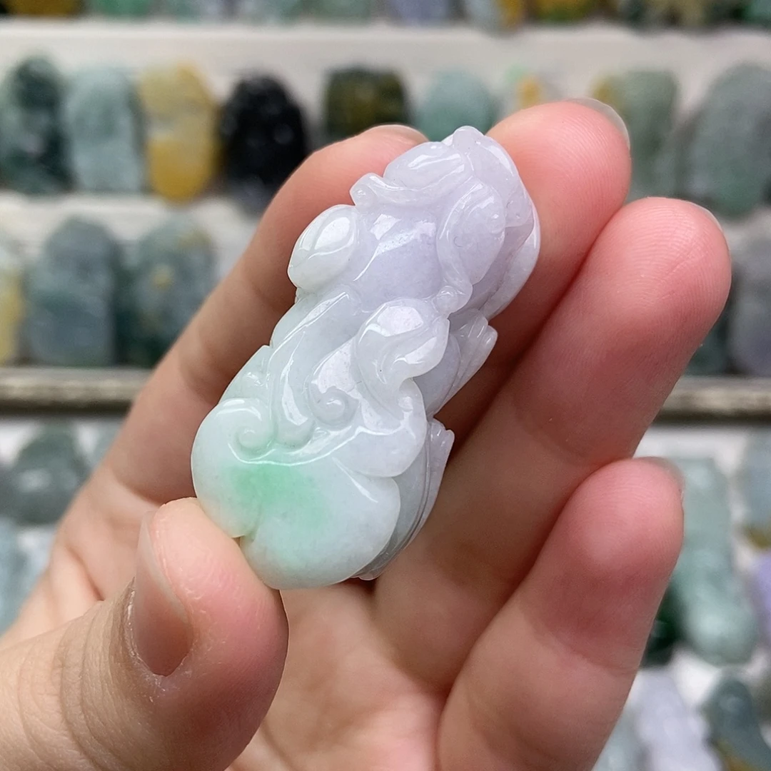 翡翠未镶嵌吊坠(赠链)