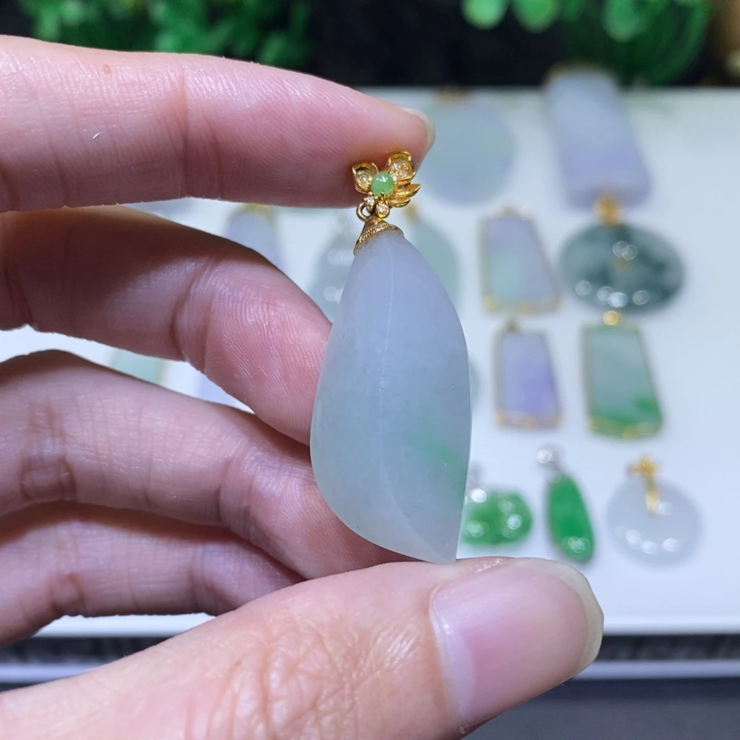 翡翠18K金镶嵌吊坠(不含链)