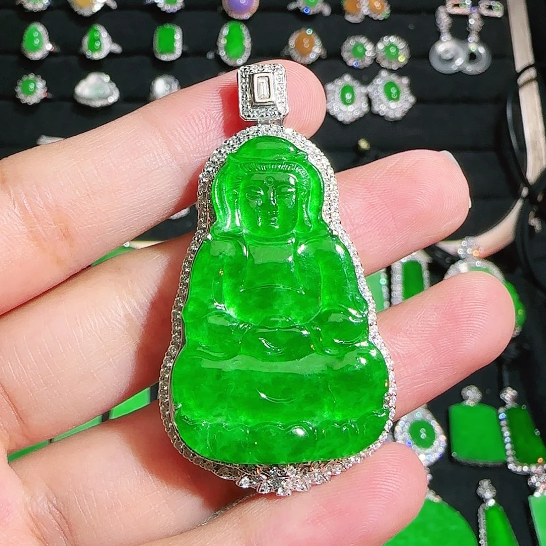 翡翠18K金镶嵌颈饰