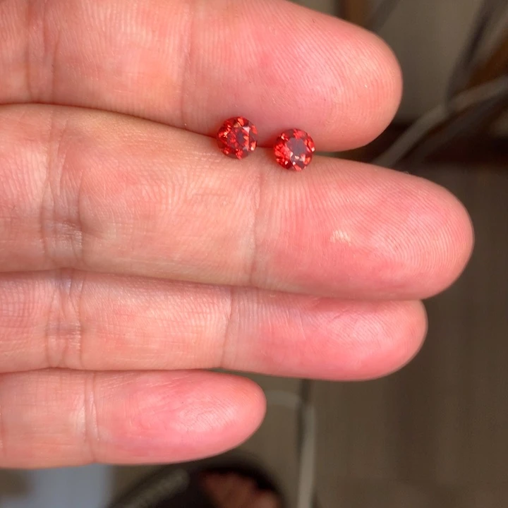 颗****石榴石裸石未镶嵌裸石1对