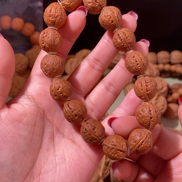 手串文玩核桃……26