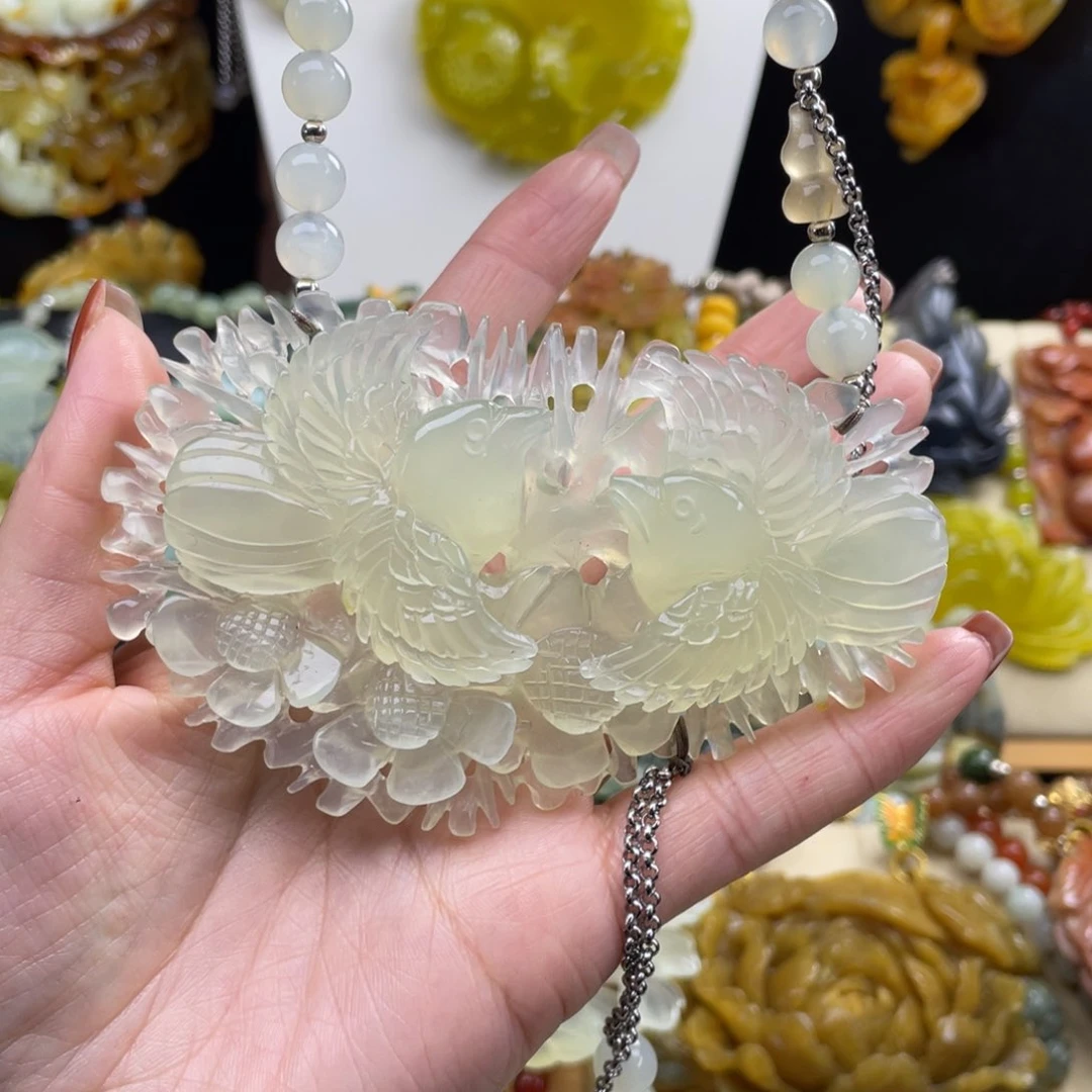 未镶嵌蛇纹石玉颈饰