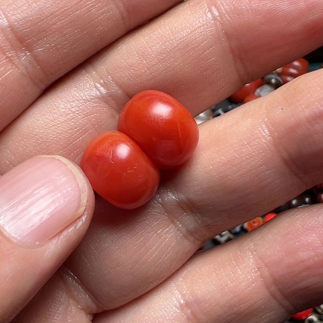 玻璃颈饰逍*手工打造精致时尚风格