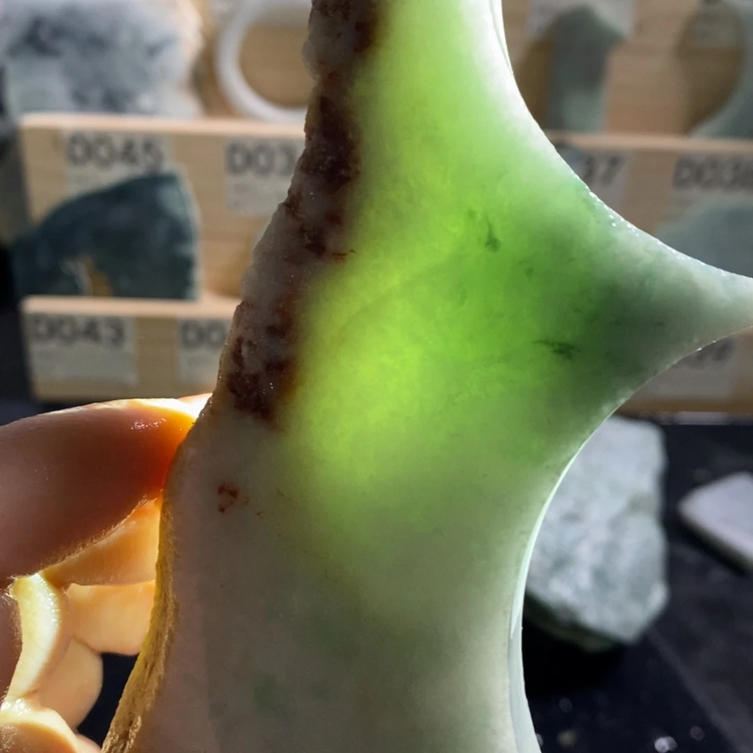 颈饰未镶嵌翡翠天然翡翠