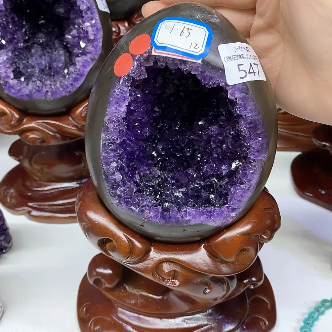 阳***阳未镶嵌紫晶大型摆件（非配饰）莹