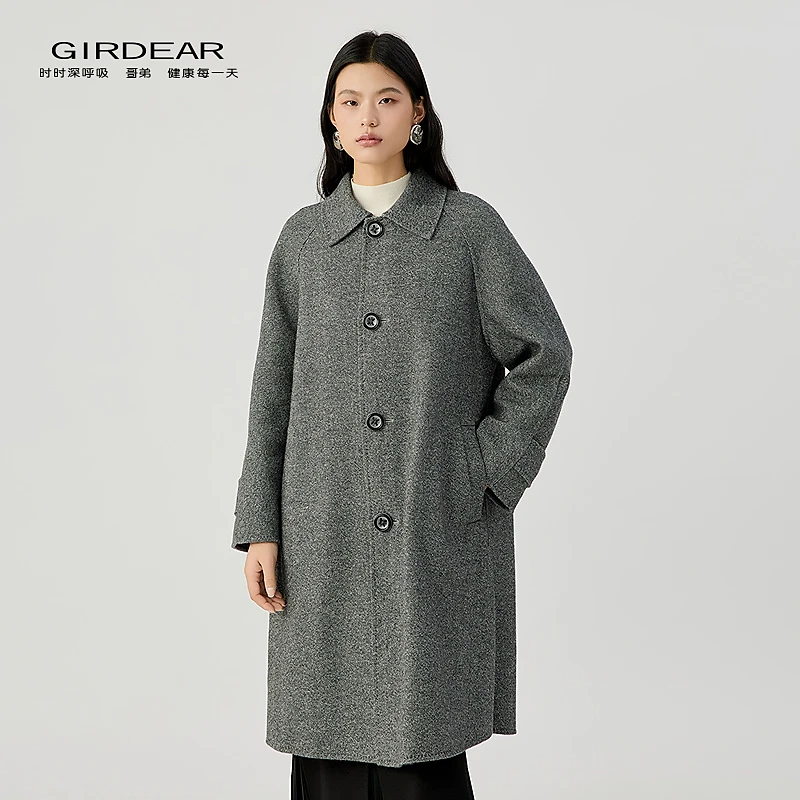 哥弟  女装新款简约质感大翻领中长款直身双面呢大衣外套1400776