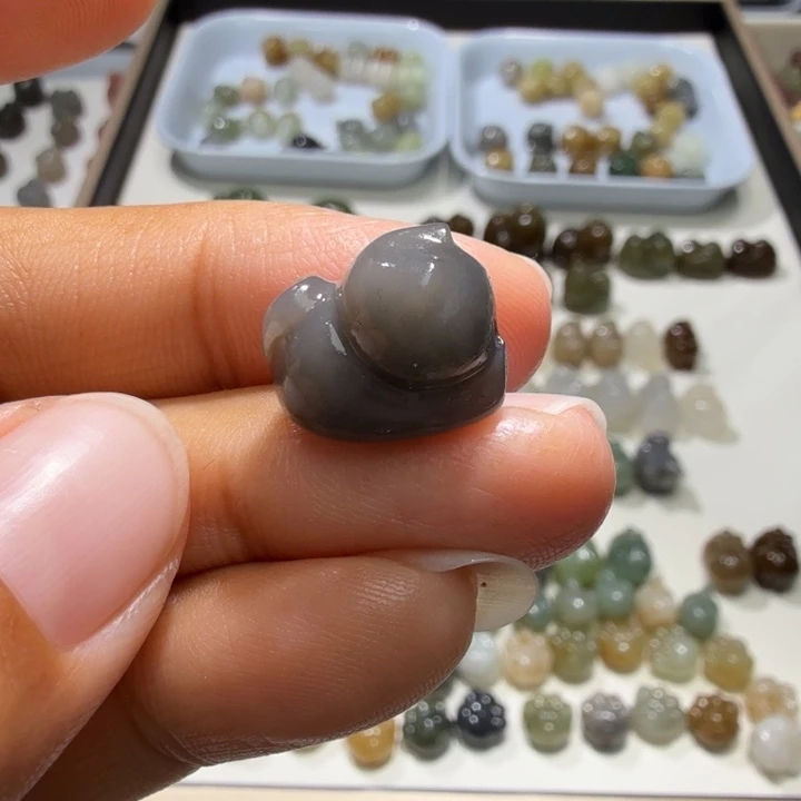 和田玉未镶嵌珠宝奇石