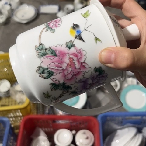 其他瓷手绘办公杯一个