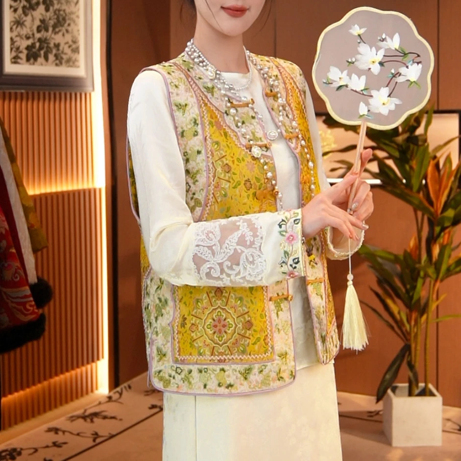 宝湘金盏/新中式春季新款重工织锦马甲2025A7298嘉嘉-大女王仓