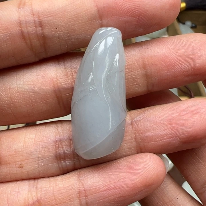 和田玉未镶嵌颈饰青花节节高