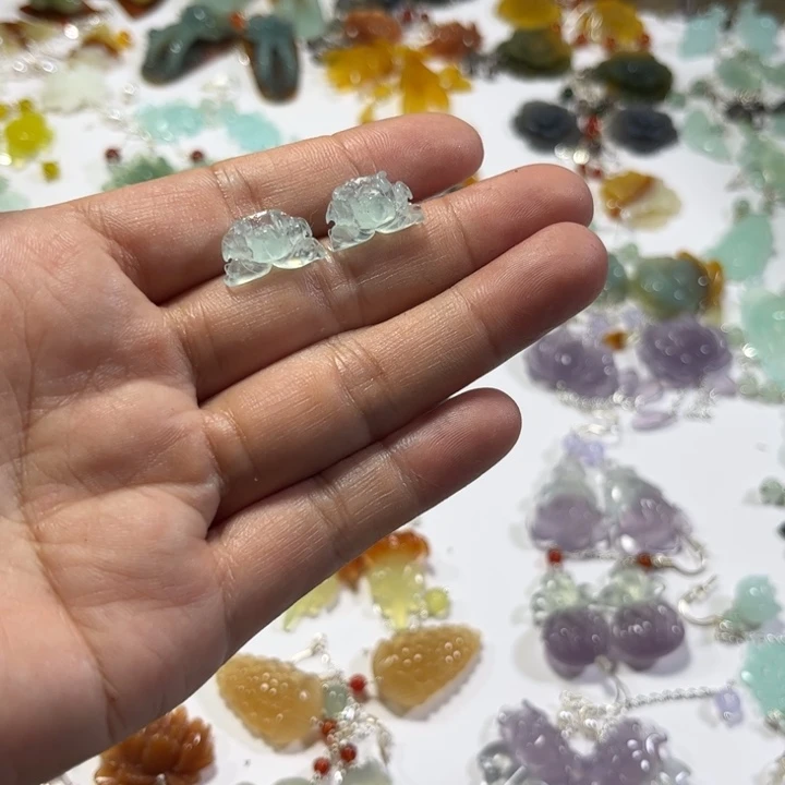 合金蛇纹石玉耳饰