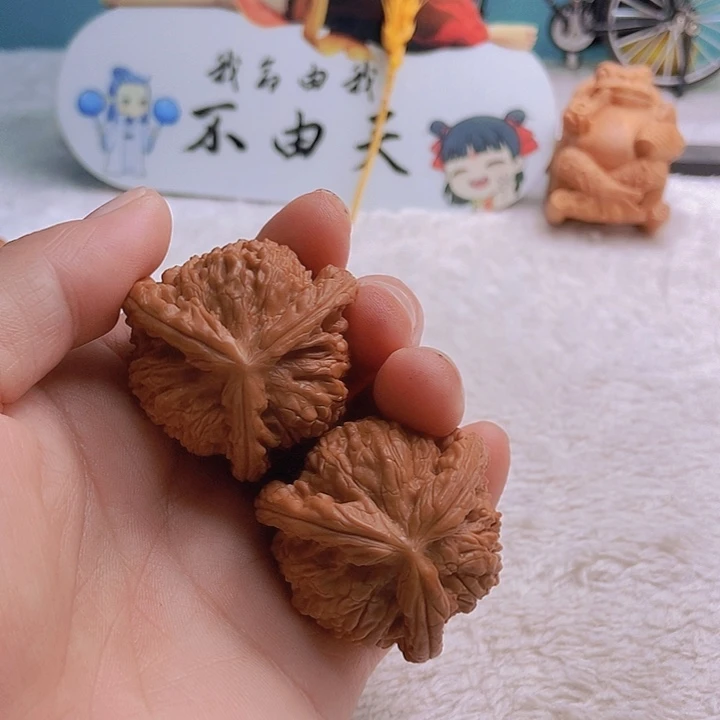 吊坠文玩核桃冰*冰三棱