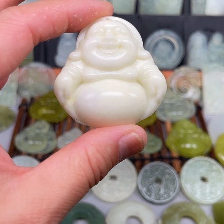 未镶嵌岫玉吊坠(赠链)