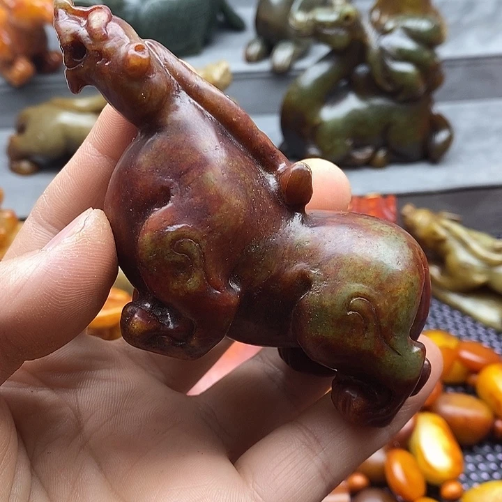 未镶嵌蛇纹石玉颈饰