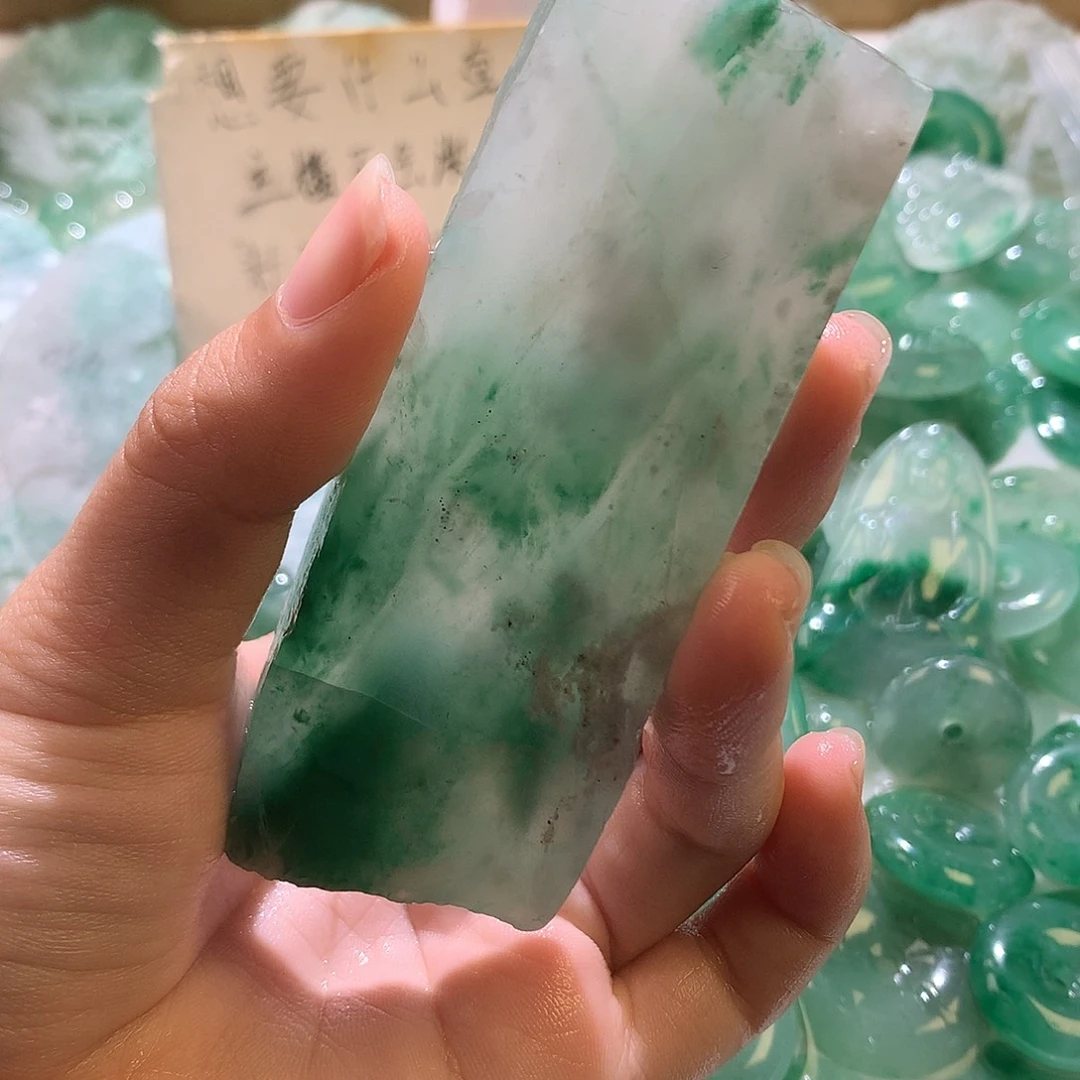 石英质玉未镶嵌珠宝半成品