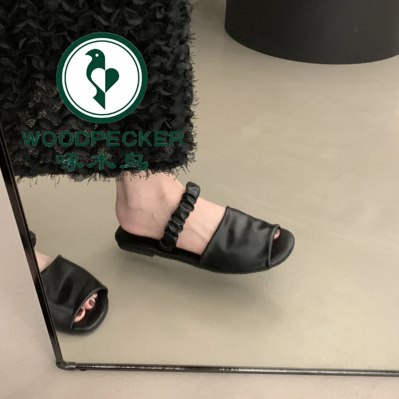 啄木鸟法式极简百搭一字拖鞋女外穿2025新款平底凉拖露趾海边度假