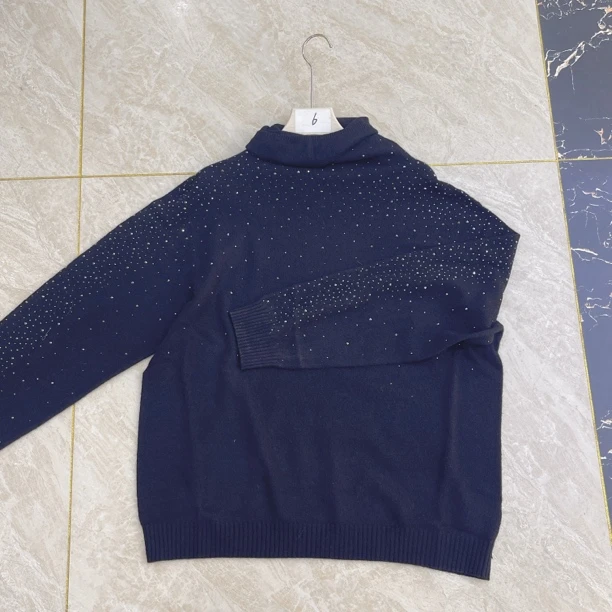 9010秋季衫烫钻网红套头厚款针织堆堆领毛针织衫