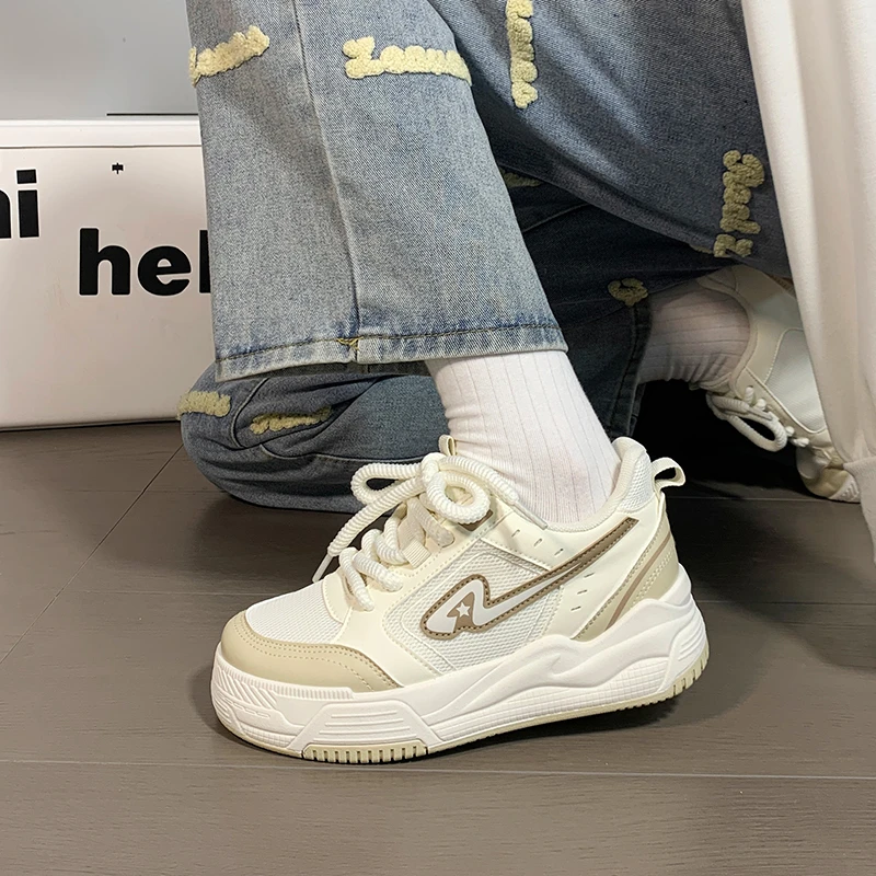 人本网面透气运动鞋夏季新款复古厚底时尚轻便爆款老爹鞋女