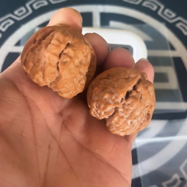 A***Q核桃文玩核桃手把件哇哇