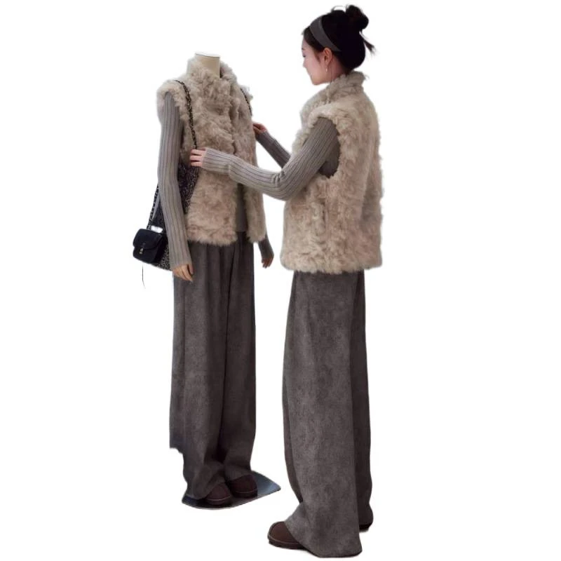 2025秋装一整套森系穿搭高级感小香风毛绒马夹灰色阔腿裤套装女