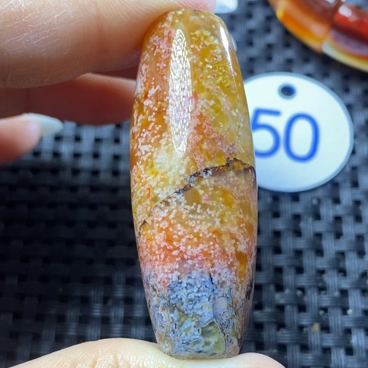 未镶嵌颈饰玛瑙/玉髓宝*