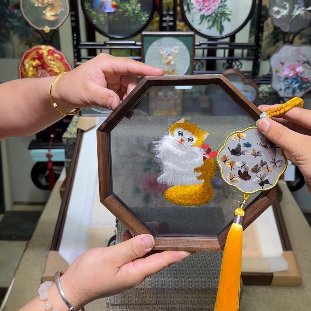 刺绣刺绣工艺精湛独特异色