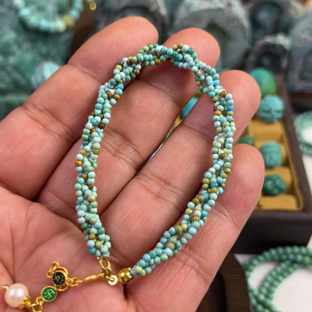 绿松石配饰未镶嵌