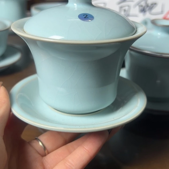 生*瑕疵不带礼盒咯啊