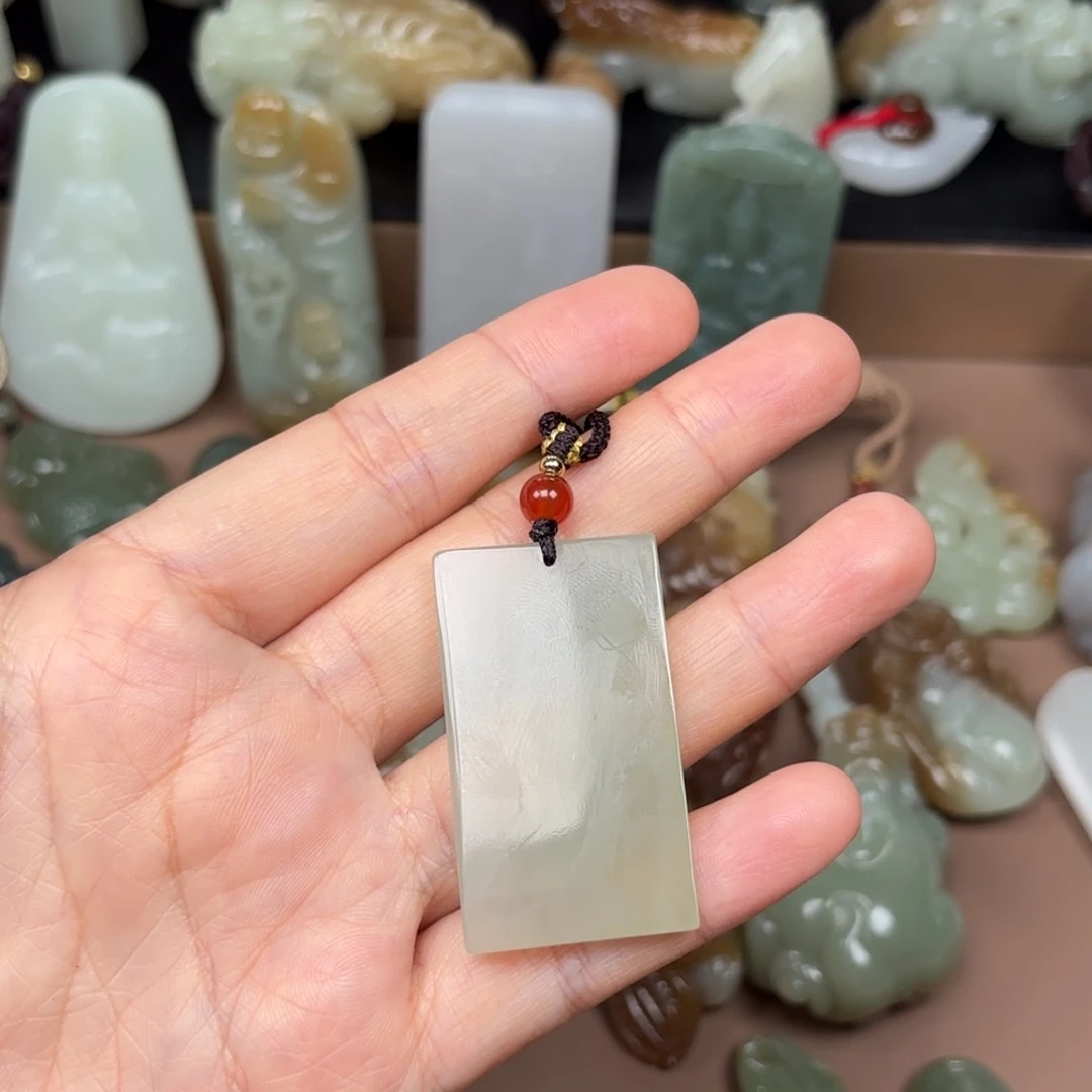 颈饰未镶嵌和田玉溯*濄