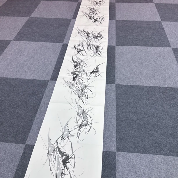 R黄春香国画作品百龙图册页