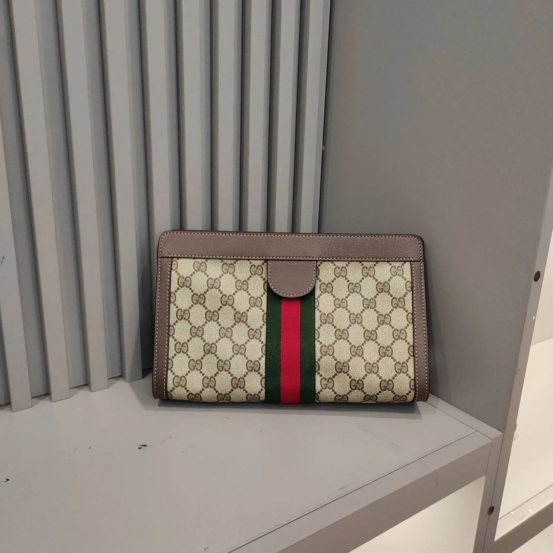 95新 GUCCI/古驰 兔兔奢/古驰手拿包/241126073