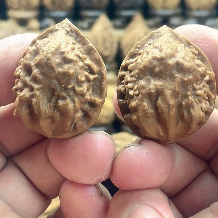 文玩核桃把件精品鬼脸13
